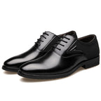 Chaussures pointues en cuir de style anglais