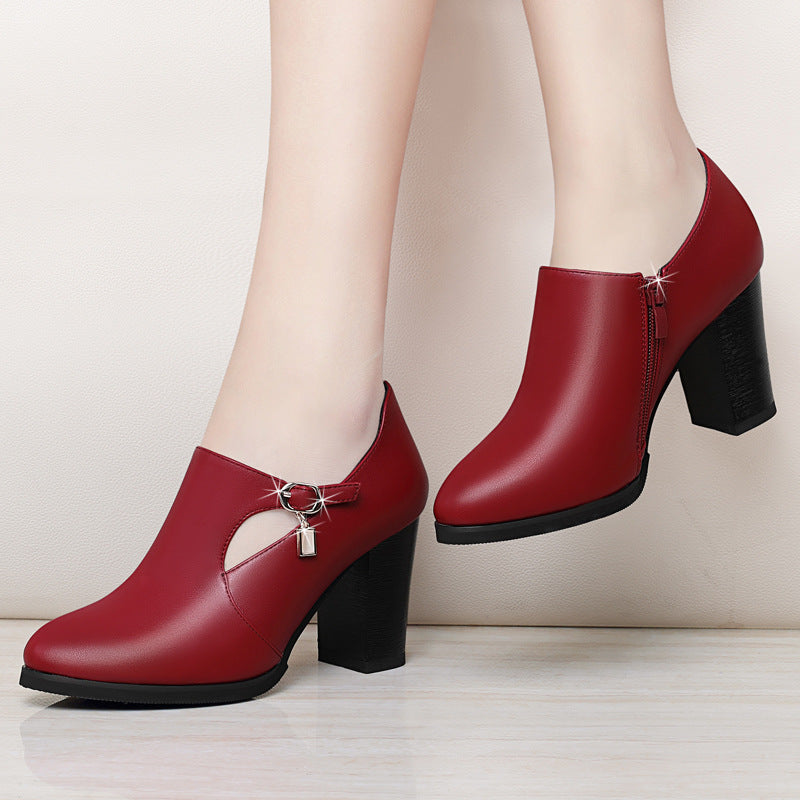 Chaussures polyvalentes à talons moyens pour femmes, idéales pour le printemps et l'automne.