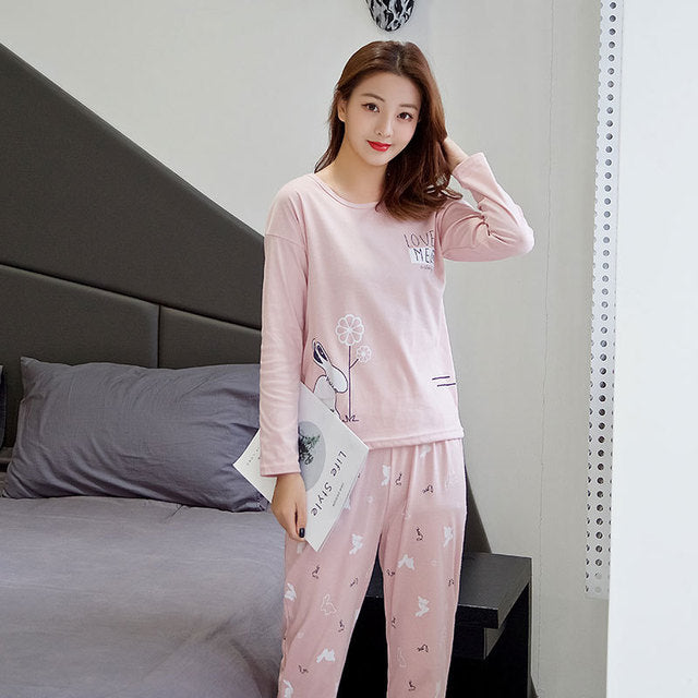 Ensemble pyjama à manches longues pour femme au design mignon