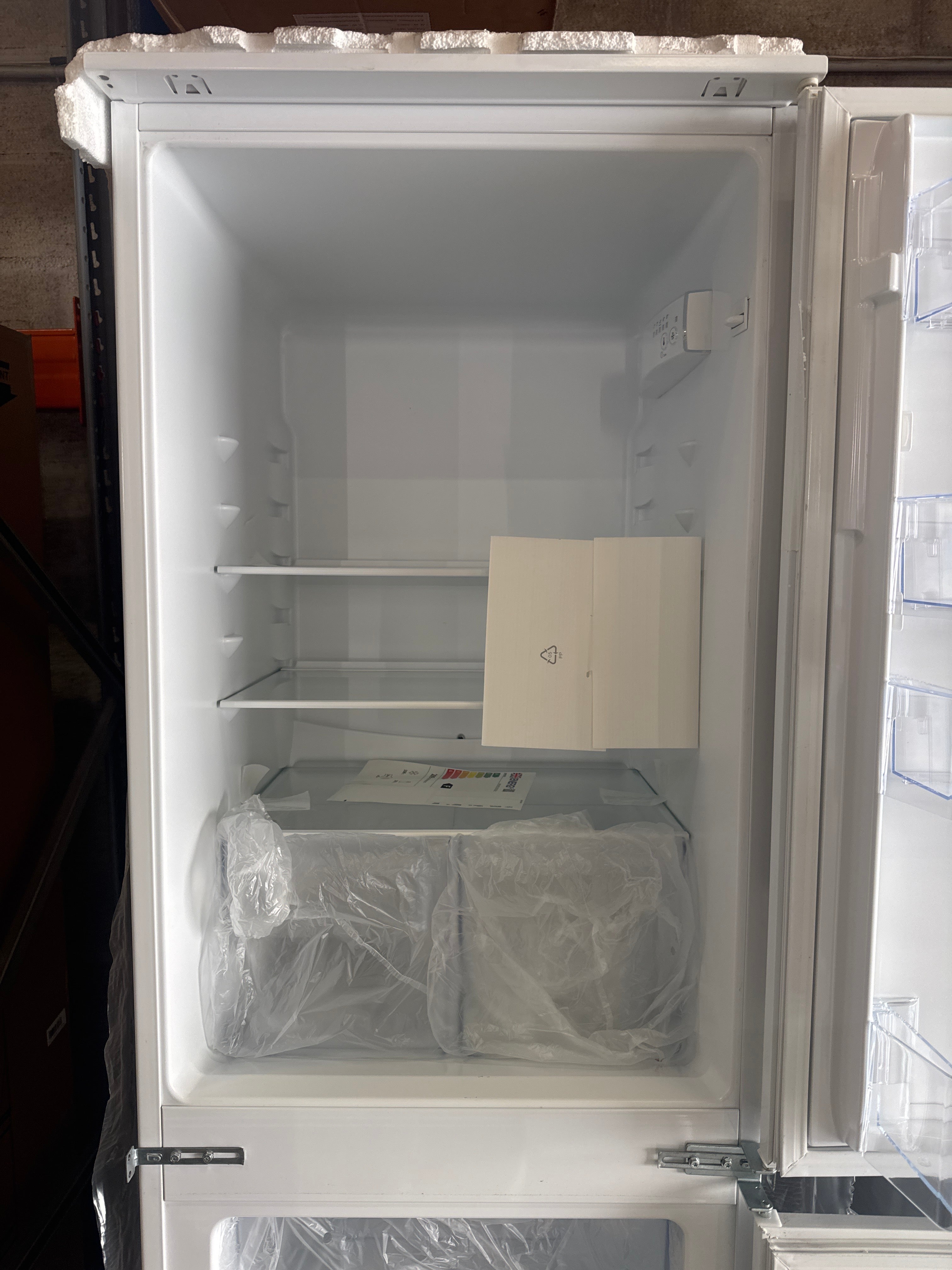 Frigo combiné encastrable zanussi