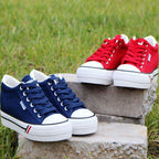 Chaussures blanches basses en toile à semelle muffin pour femmes