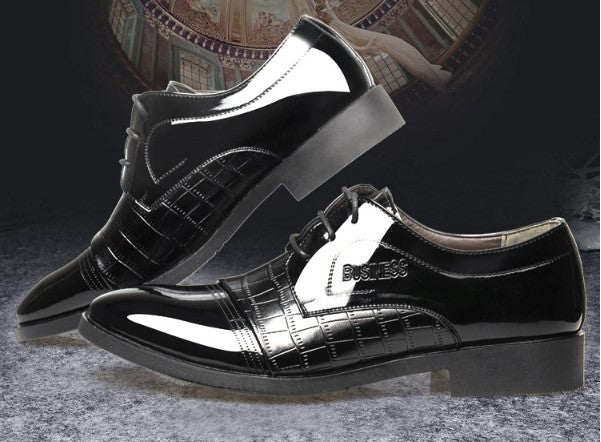 Chaussures pointues en cuir à motif crocodile pour hommes