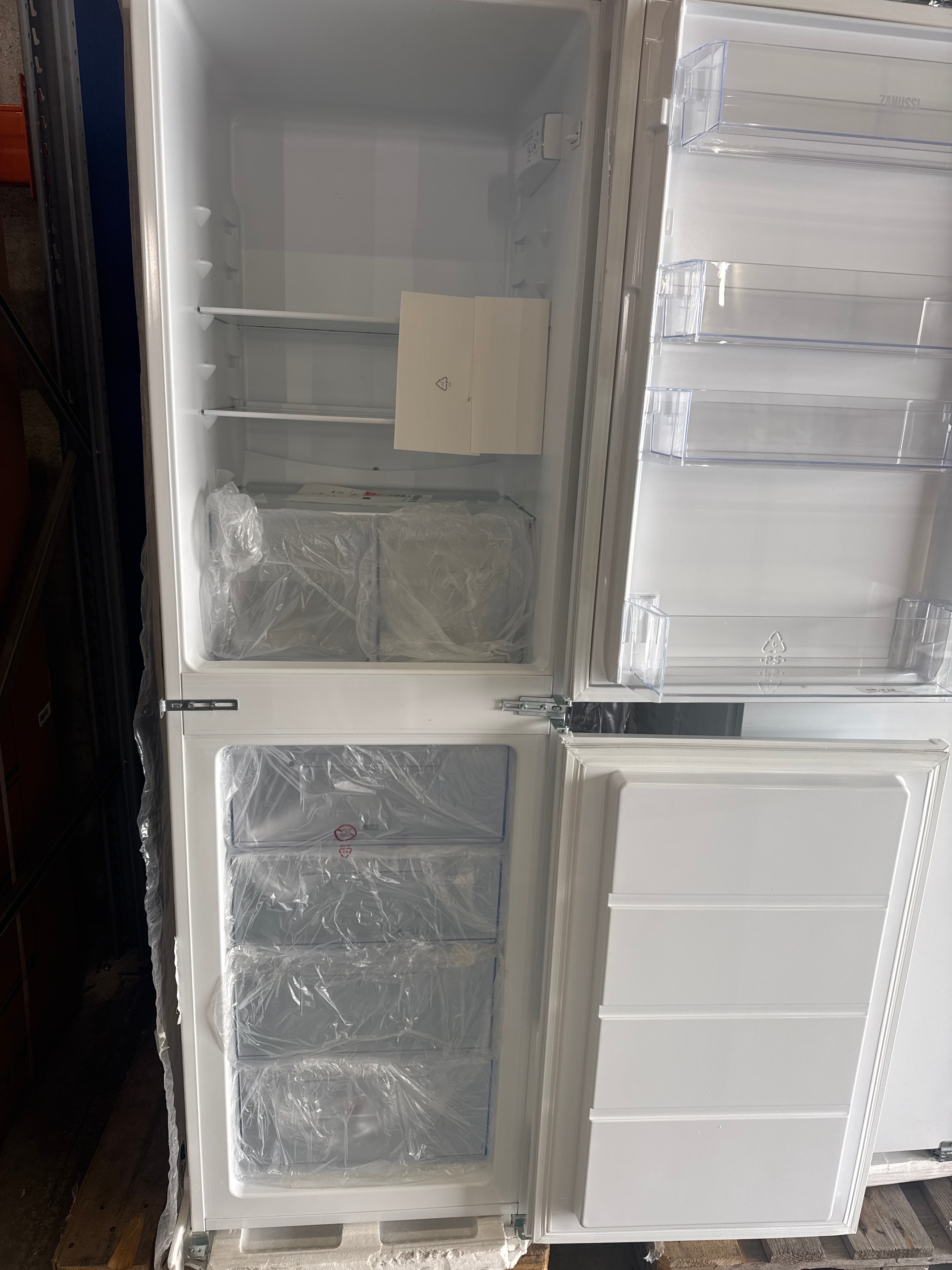 Frigo combiné encastrable zanussi