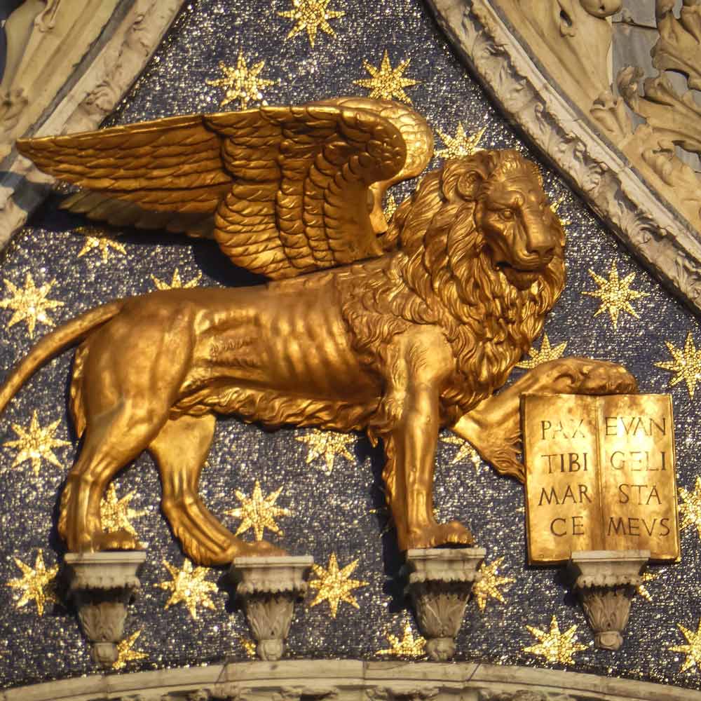 L'affaire de Venise - Le Lion de Saint-Marc avec l'inscription