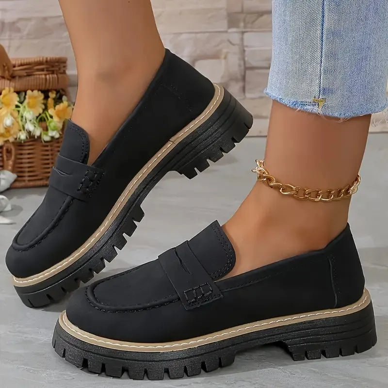 Chaussures décontractées mates de style britannique pour femmes