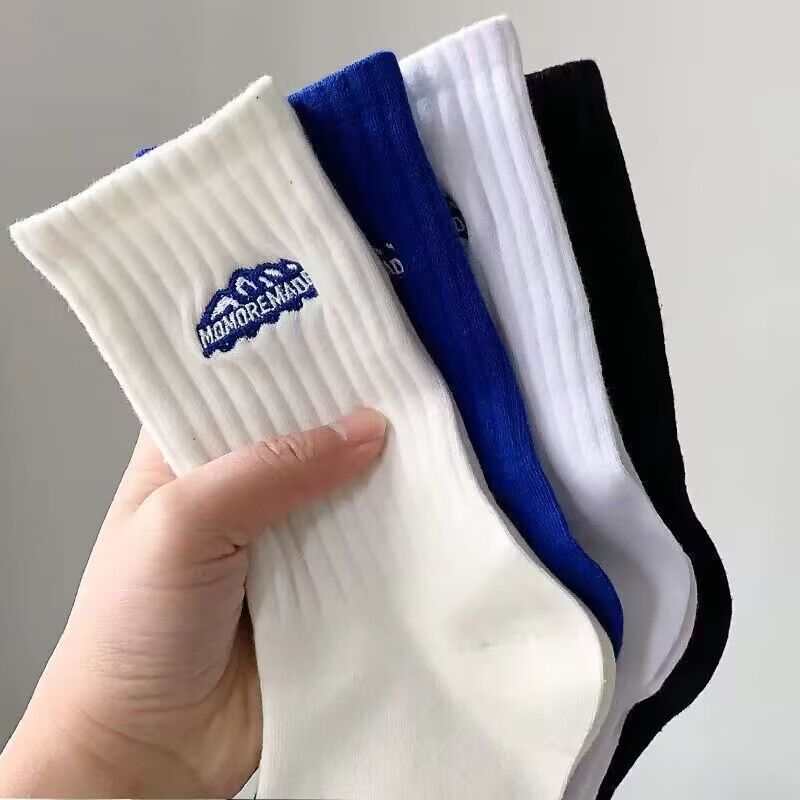 Chaussettes de sport épaisses en coton pour hommes, idéales pour l'automne et l'hiver.