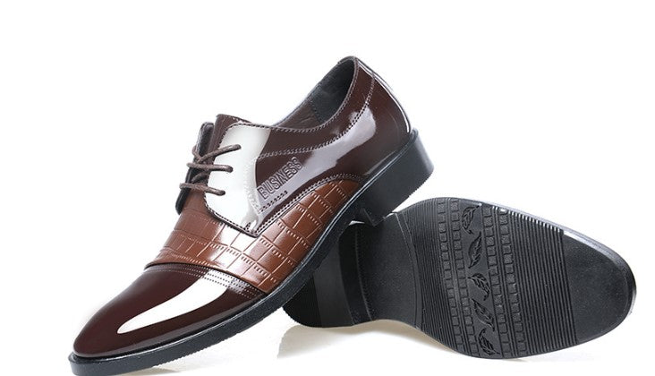 Chaussures pointues en cuir à motif crocodile pour hommes